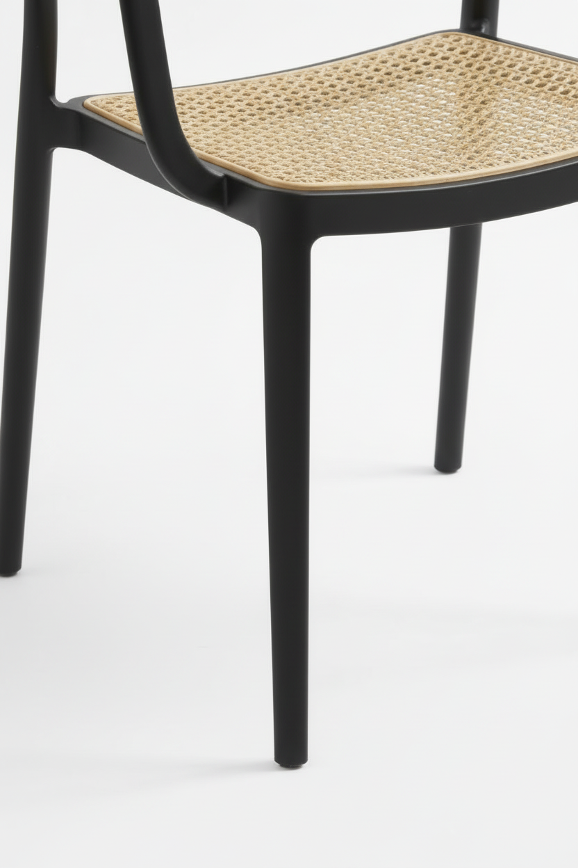 Rattan com Braços Black x Bege